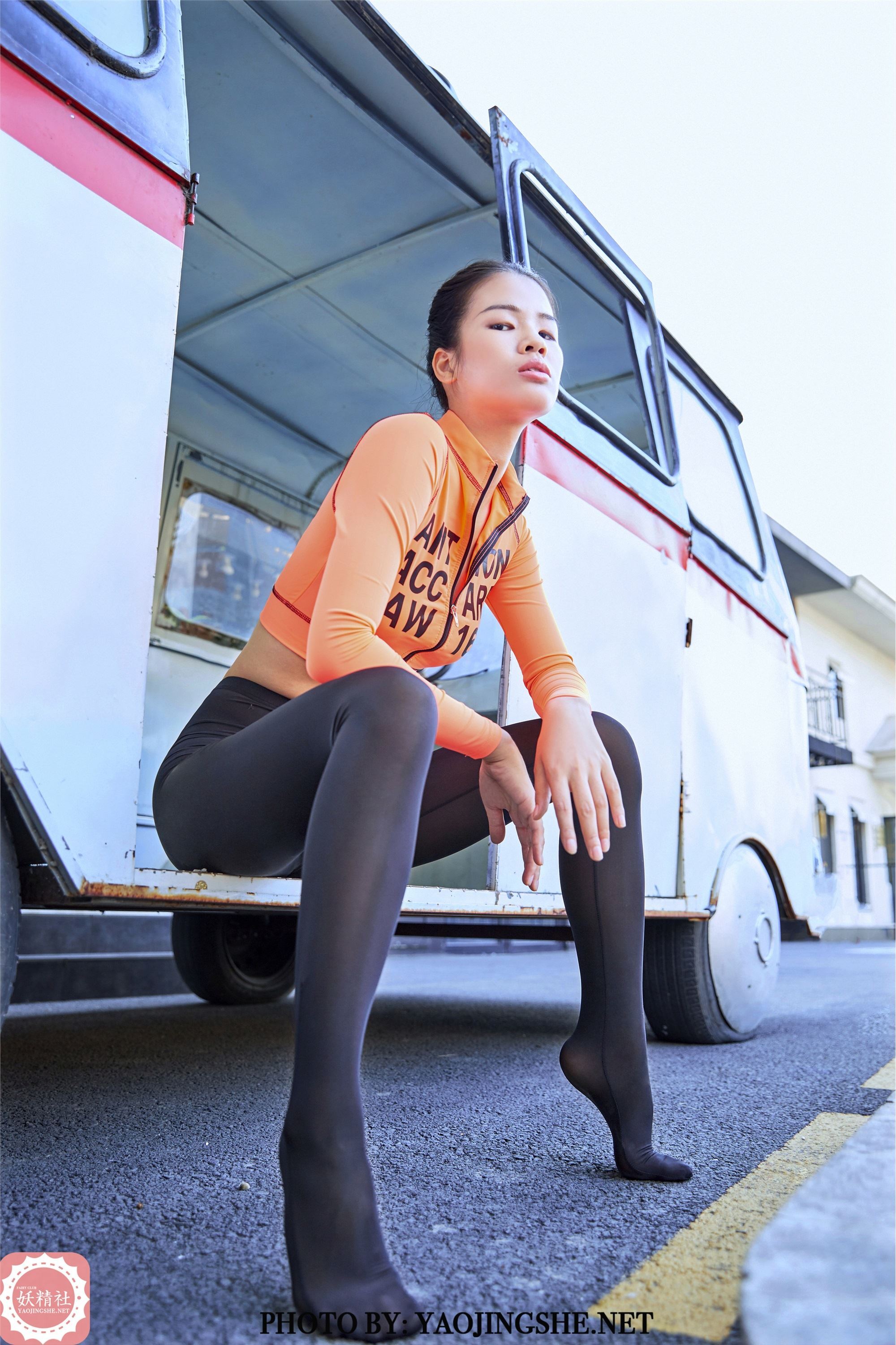 YAOJINGSHE 妖精社 V2014《珍珍-公交车》